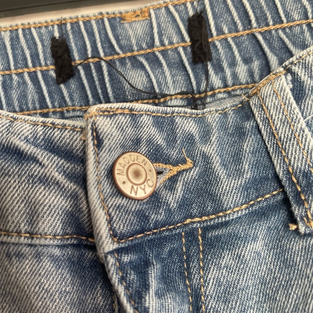 Madden NYC Mid-Rise Loose Fitted Jeans Wide Leg Denim Cargo Utility Size Small - Picture 4 of 16